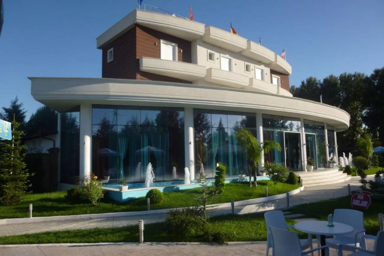 Apple Red Hotel Φιέρι