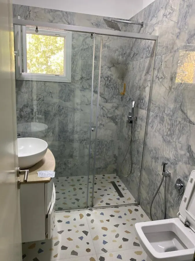Apple Red Hotel Φιέρι