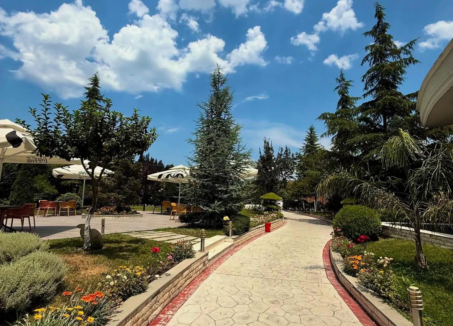 Apple Red Hotel Φιέρι 3*,  Αλβανία